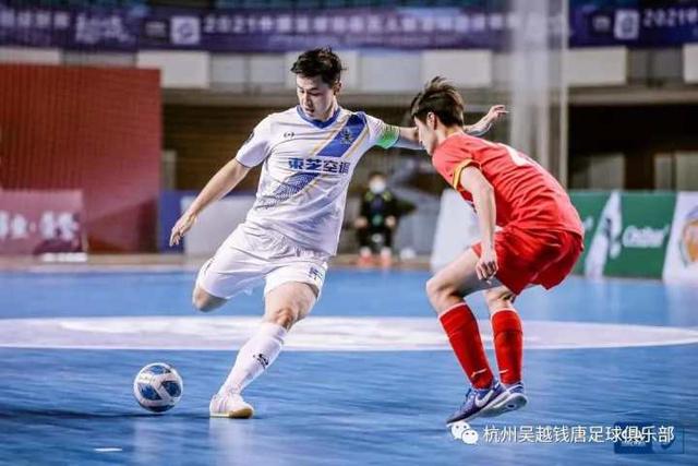 恩瓦内里晒照纪念收获英超处子球